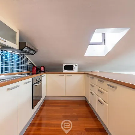 Favonio 67 - Private Solarium In The